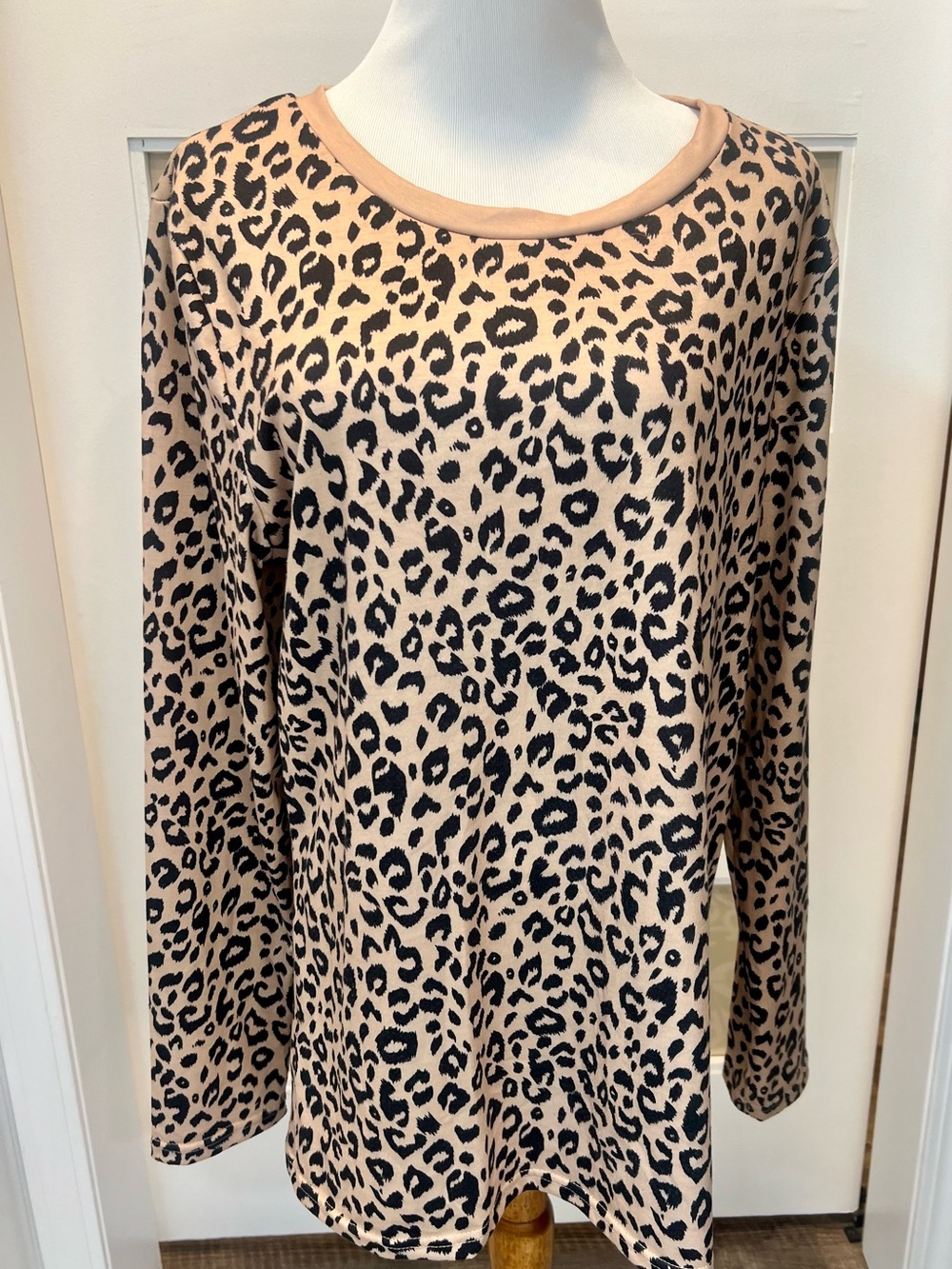 Leopard Print Long-Sleeve Top - Beige/Black Size L